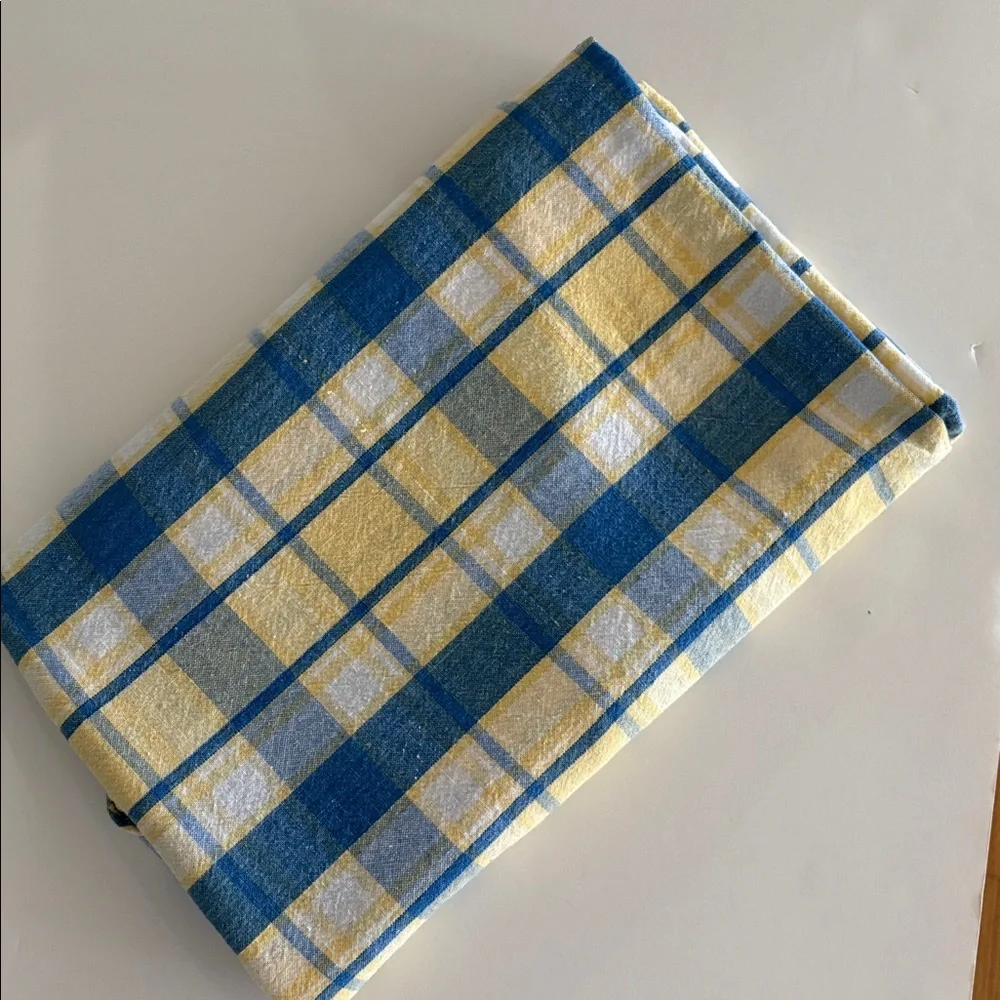 Tablecloth 56” x 56” 100% cotton / Blue and yellow plaid